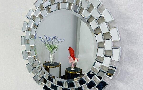 Large Round Mirror: The Perfect Addition to Any Space