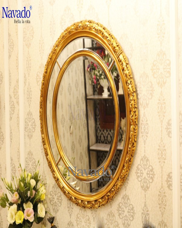 Decorate lingving room Aura mirror