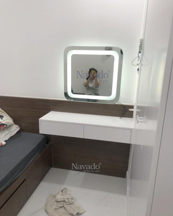 MAKEUP MIRROR FRAME WITH LED 68 X 80CM