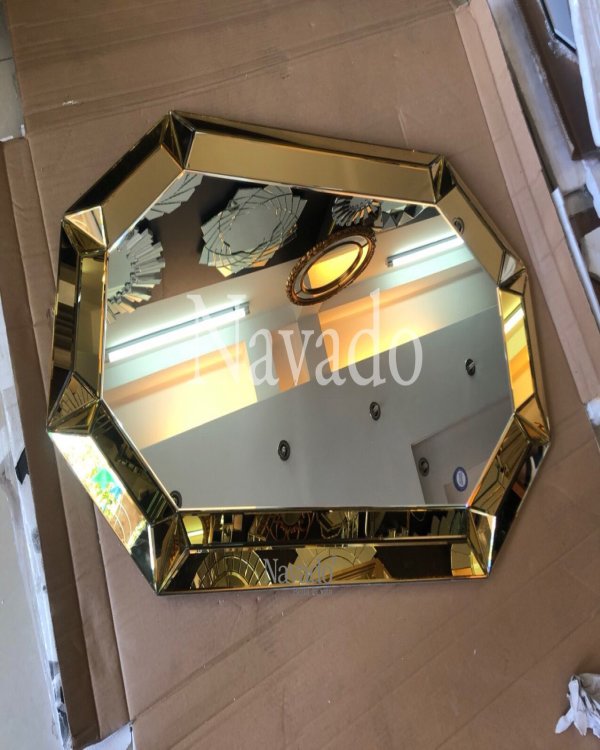 LUXURY ROUND GOLD DECORATIVE MIRROR FOR LIVING ROOM