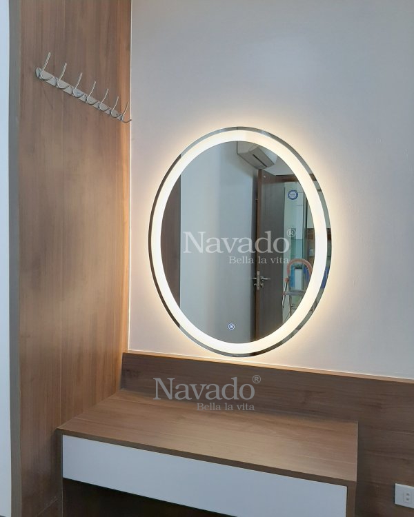 LED ELIP MAKEUP MIRROR WITH MODERN STYLE