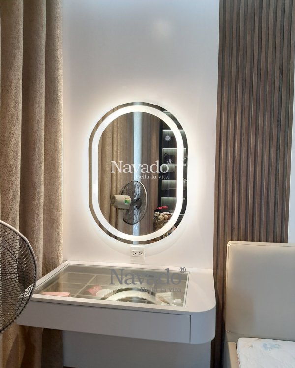 OVAL LED MAKEUP MIRROR WITH LUXURY INOX FRAME