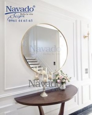 WALL DECOR LUXURY ROUND MIRROR WITH SILVER FRAME