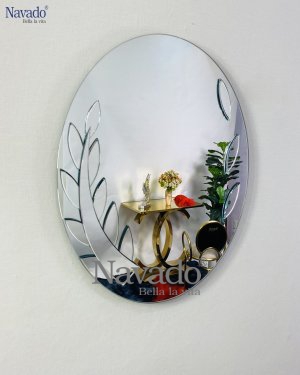 ROUND MAKEUP MIRROR , BASIC BUT MODERN AND TRENDY FOR GIRL