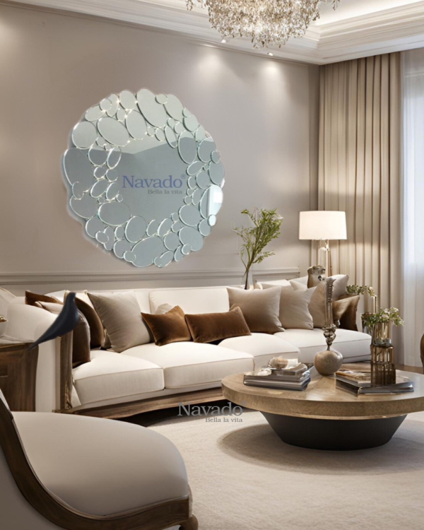 Decorative wall mirror for Queen's living room