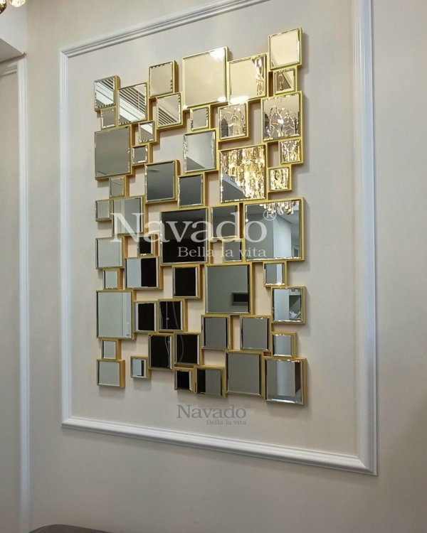 Design decorative wall mirrors according to size