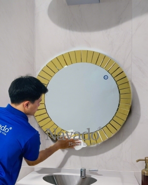 Round decorative wall art mirror with gold rim