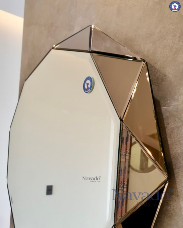 PHALE DECORATE MIRROR DESIGN MIRROR