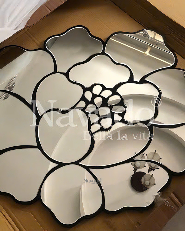 Decorative wall art mirror for living room Rose NAV 2013