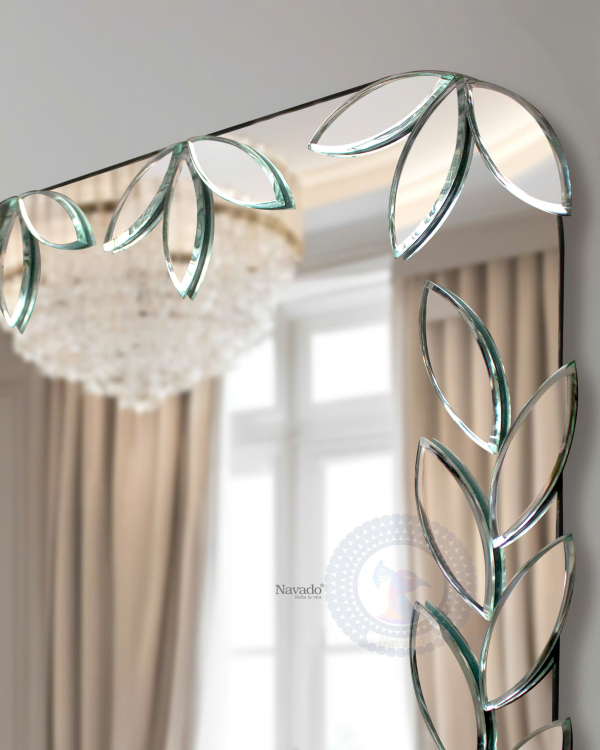 AMAZON'S MIRRORTHY ART MIRROR