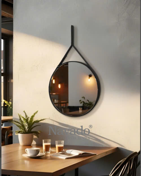 Round mirror with leather strap