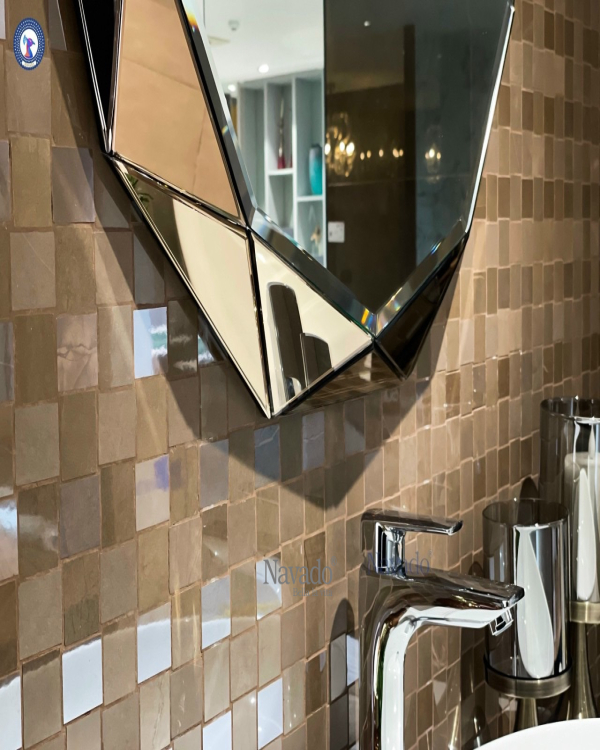 Phale makeup hanging mirror