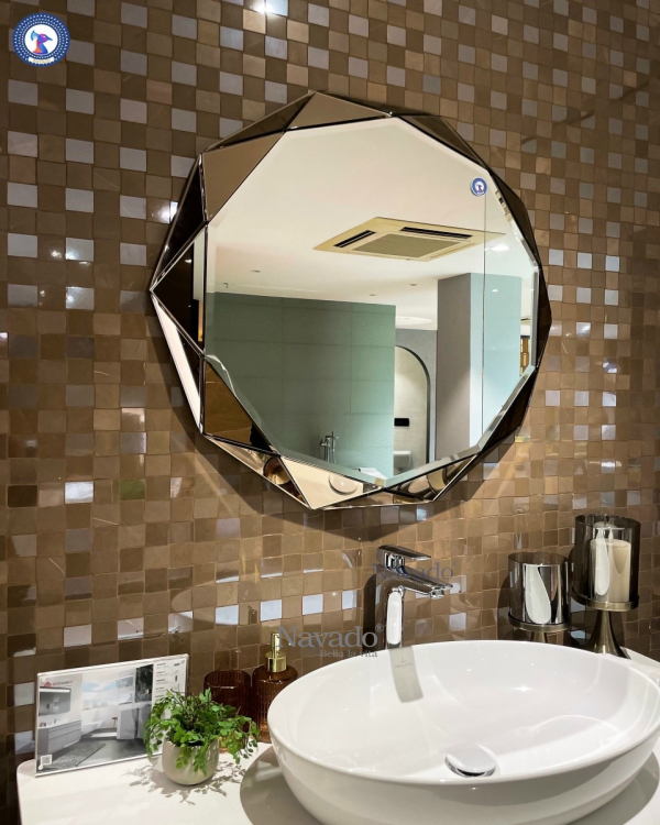Phale makeup hanging mirror