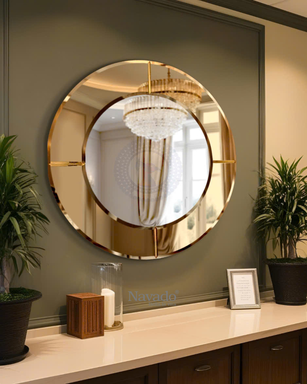 Round Artistic Makeup Mirror NAV 2141