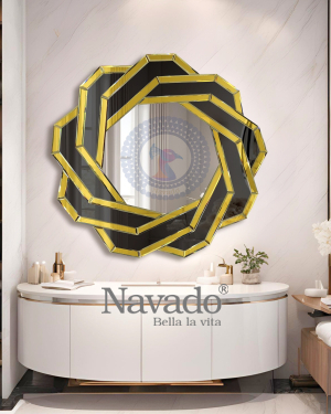 Golden Artistic Wall Mirror NAV 2004