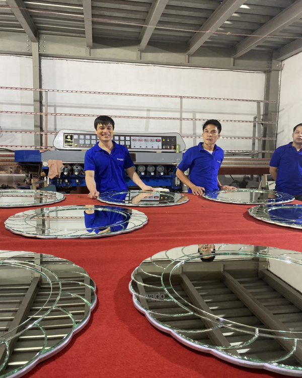 Full-length Oval Golden Frame Mirror