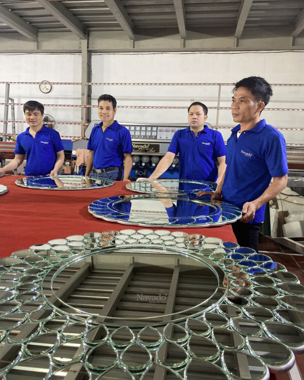 Full-length Oval Golden Frame Mirror
