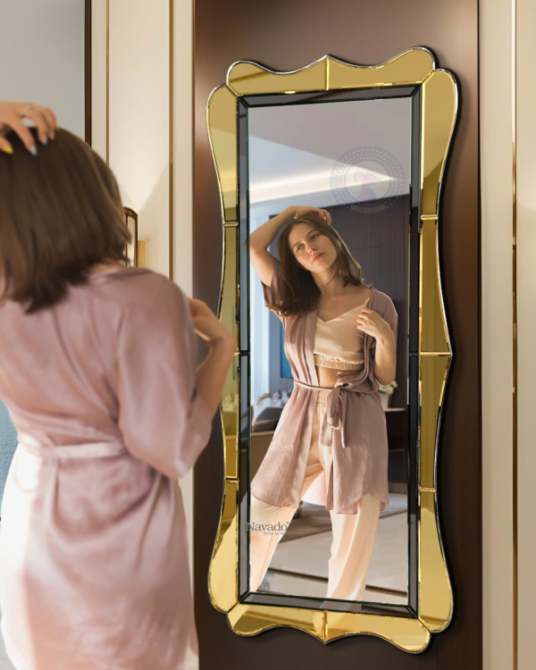 Full-Length Artistic Golden Curved Mirror
