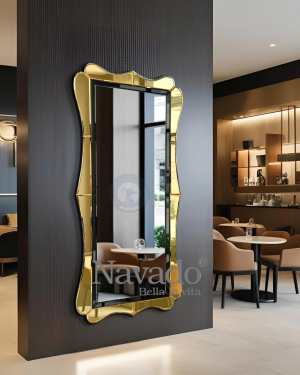Full-Length Artistic Golden Curved Decoration Mirror