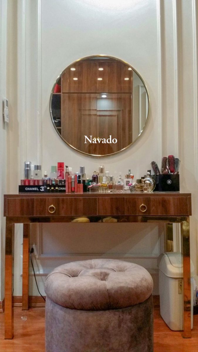 round-makeup-mirror-inox-frame