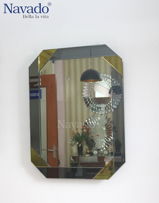 nora-decorate-mirror