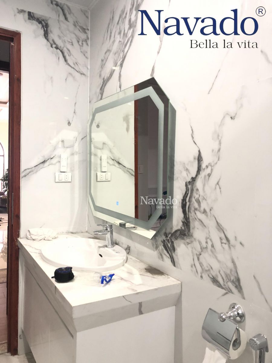 Led-modern-bathroom-mirror
