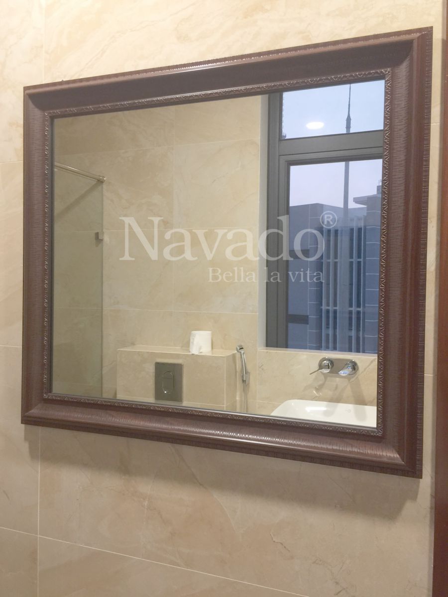 bathroom-mirror-wood-frame