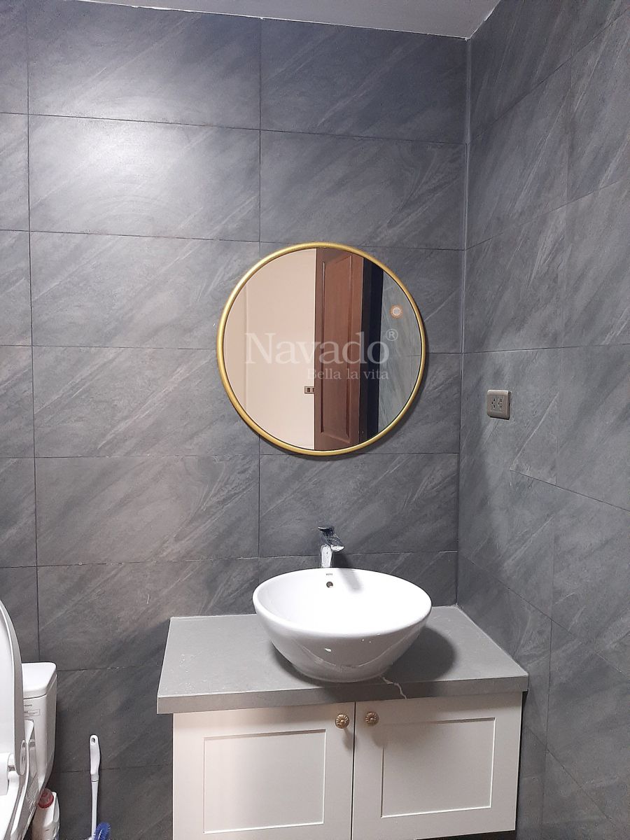 gold-frame-bathroom-mirror-oras