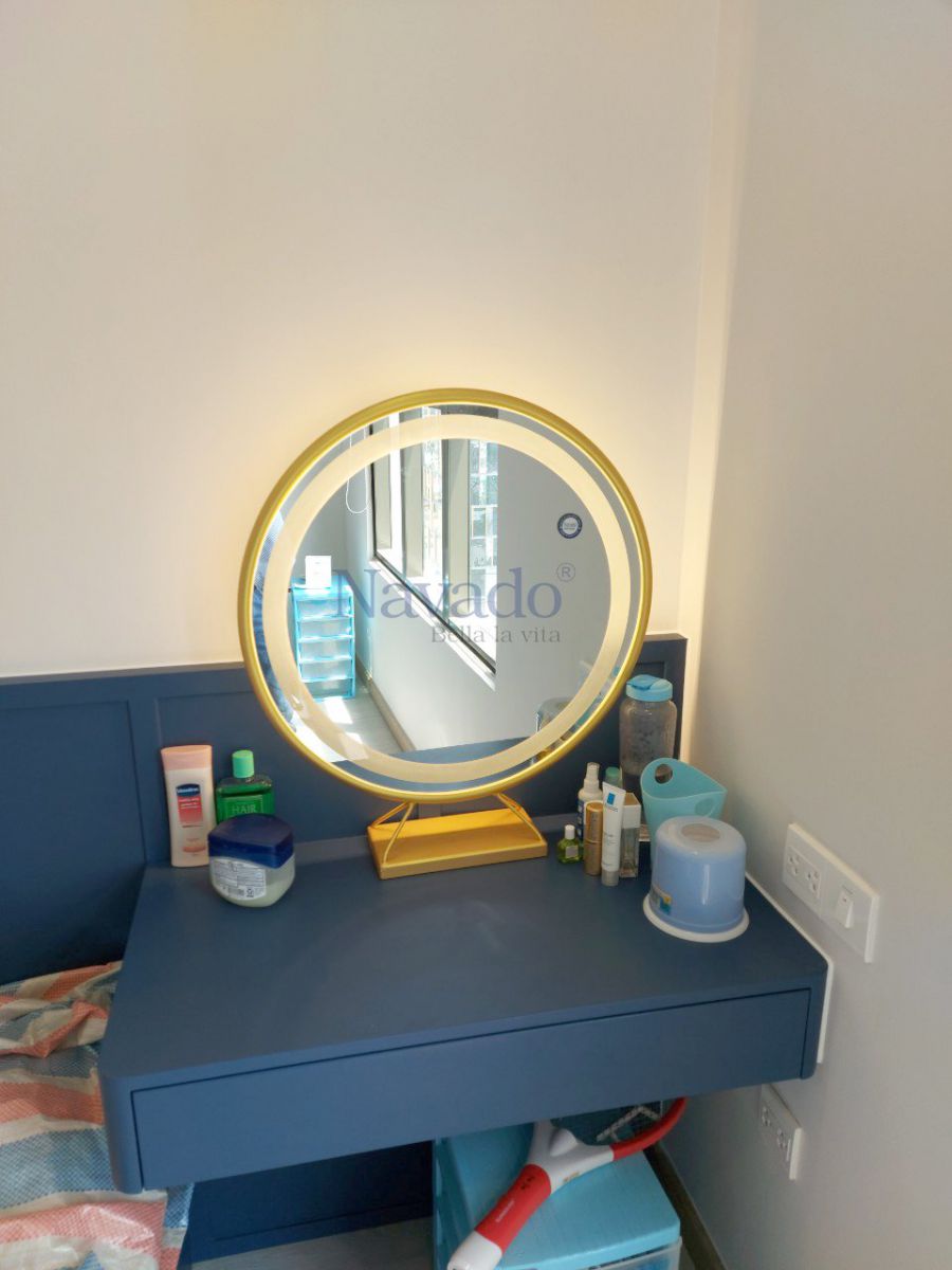 luxury-table-makeup-mirror