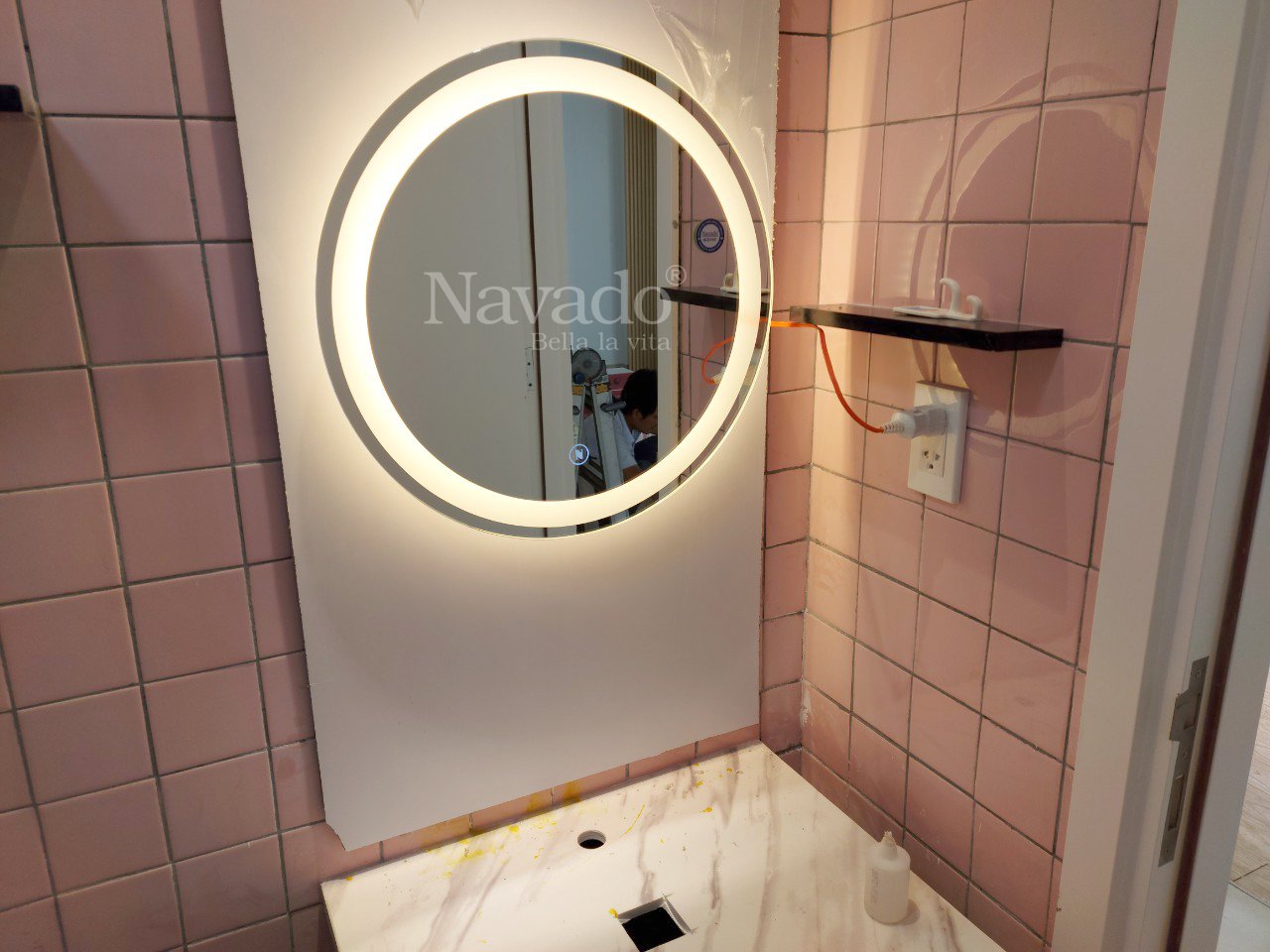 led-bathroom-wall-modern-mirror