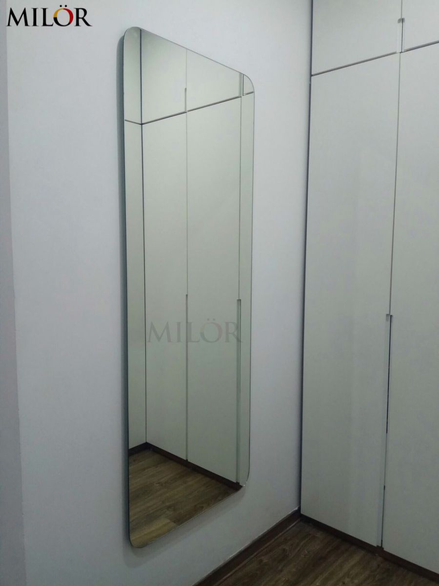 modern-and-luxury-full-body-mirror