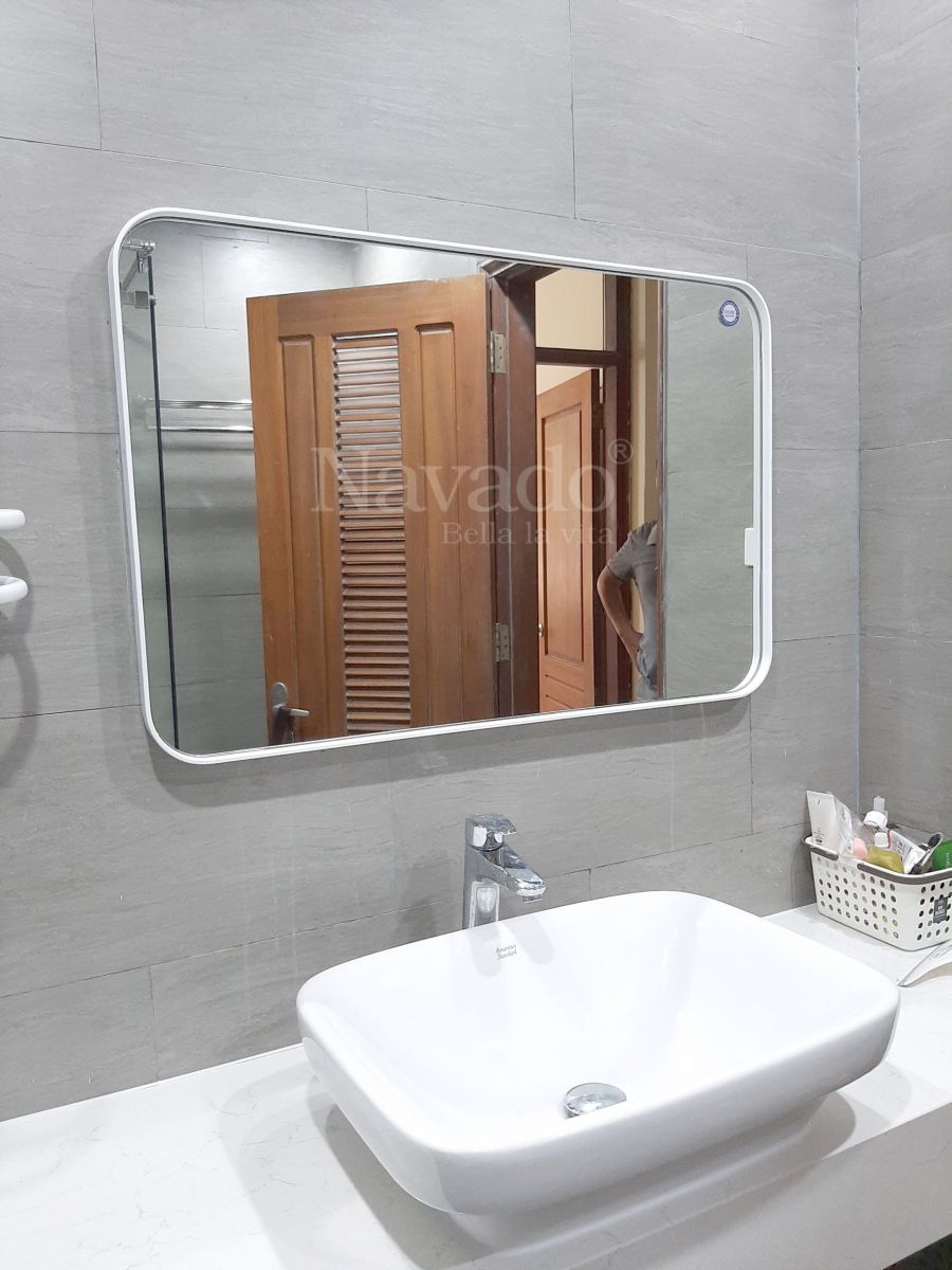 wall-decor-rectangle-bathroom-mirror