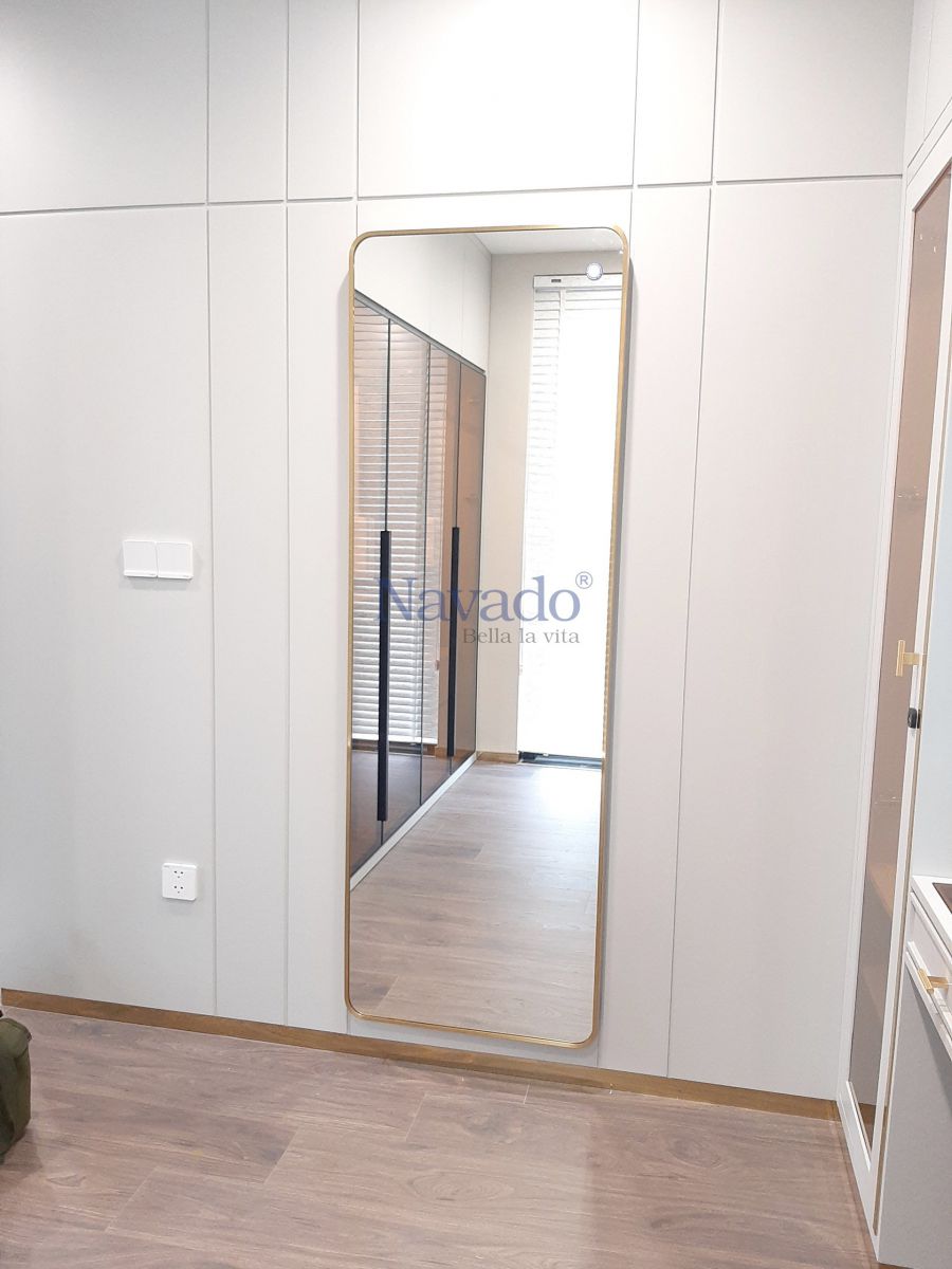 modern-luxxury-full-body-mirror