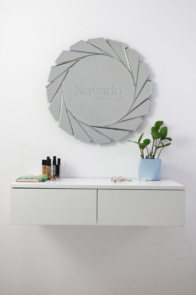 Diana-art-decor-makeup-mirror
