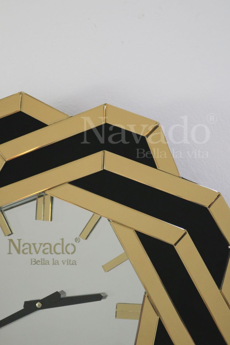 decor-art-spider-mirror-clock