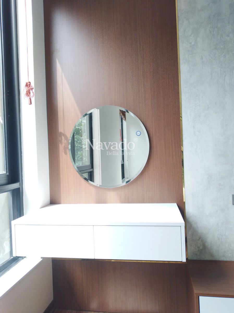 modern-round-basic-makeup-mirror