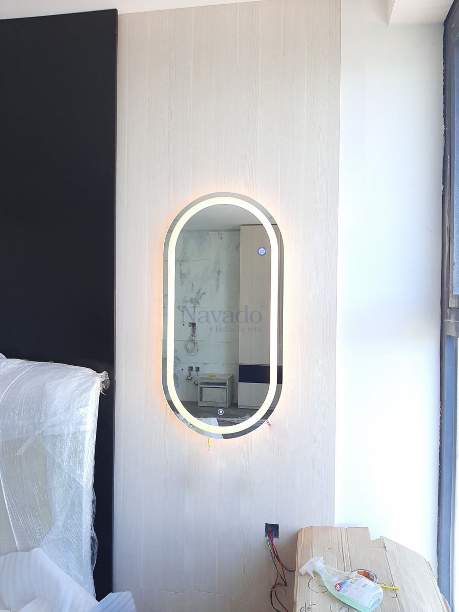 modern led-oval-makeup-mirror