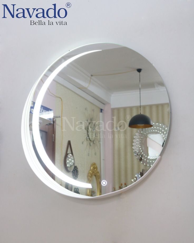 art-decor-led-mirror-for-house