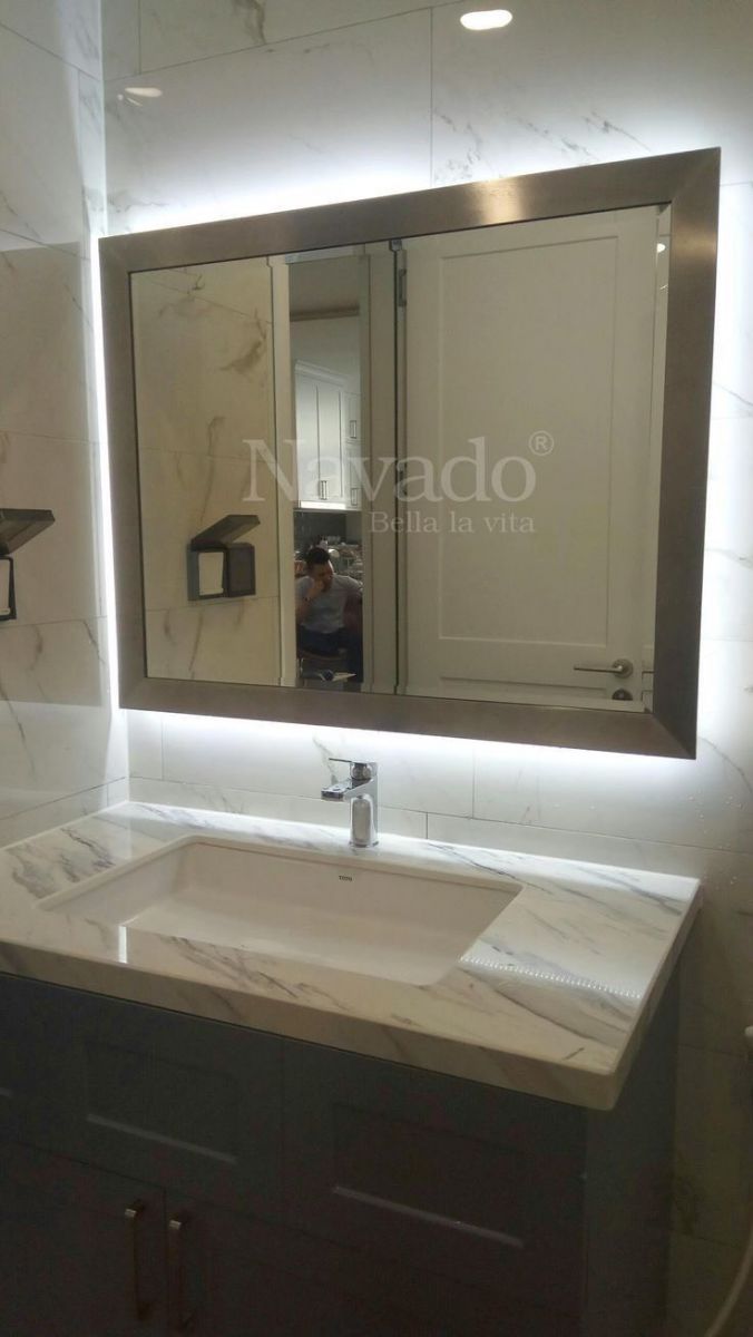 decor-led-bathroom -miror-decorate