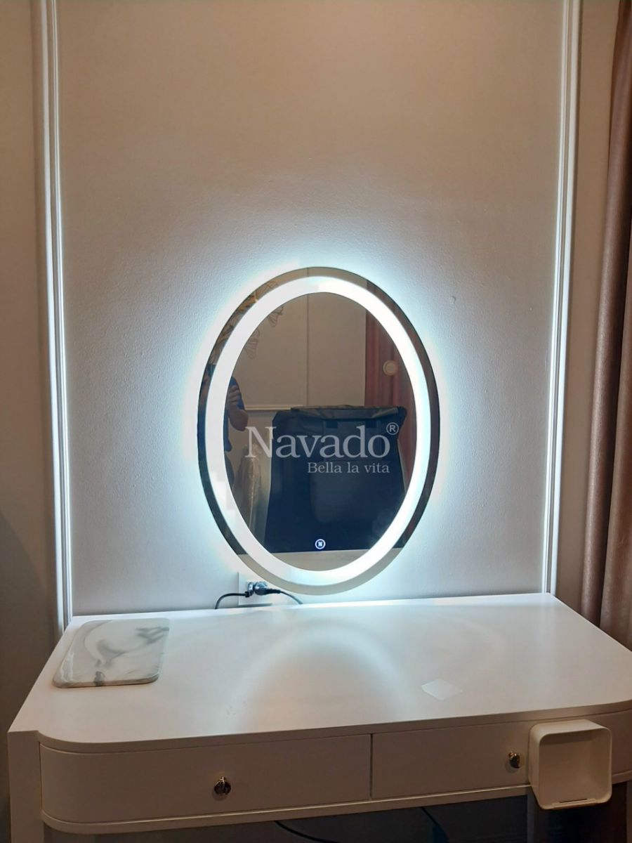 led-elip-makeup-mirror