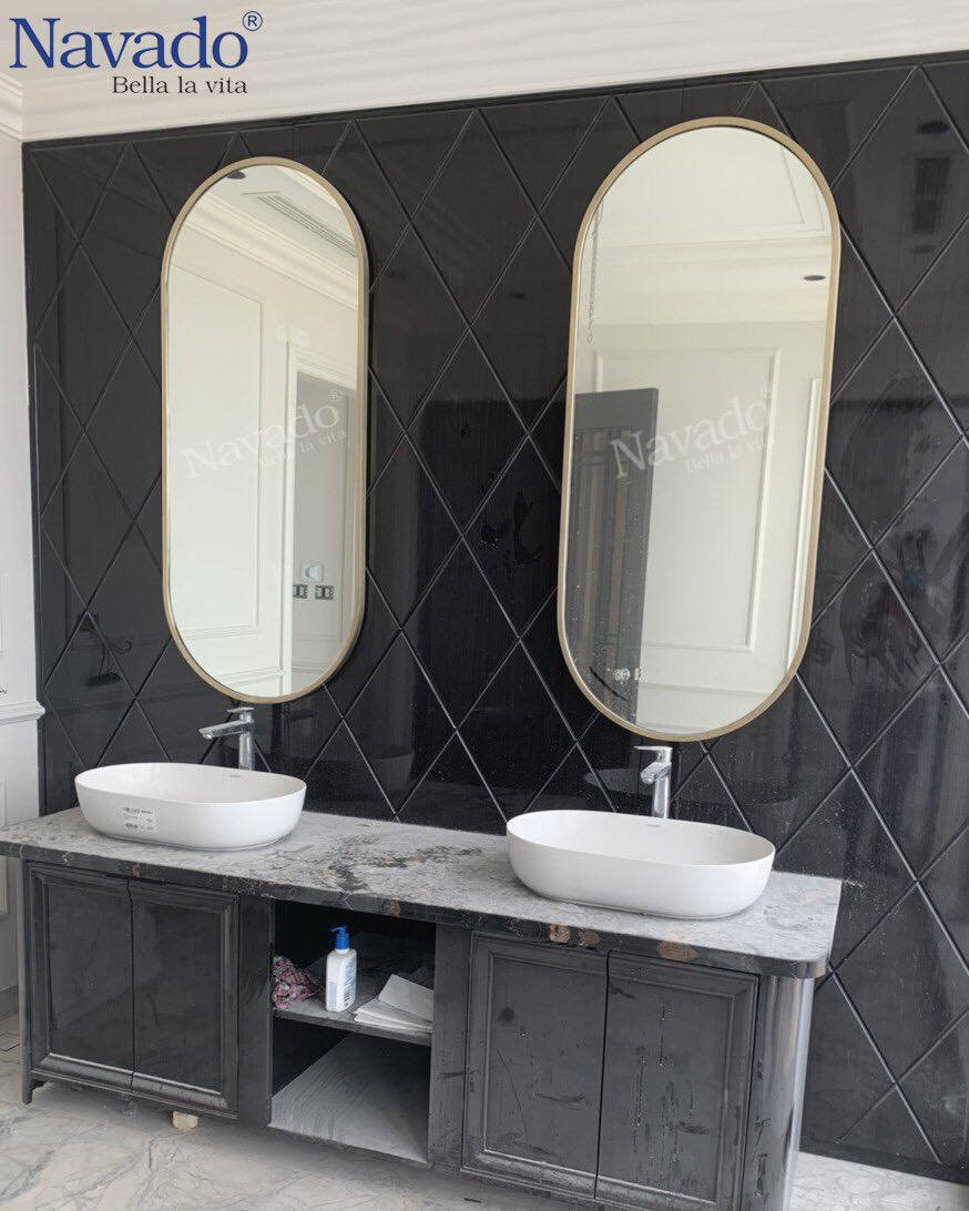 oval-bathroom-mirror-decorate