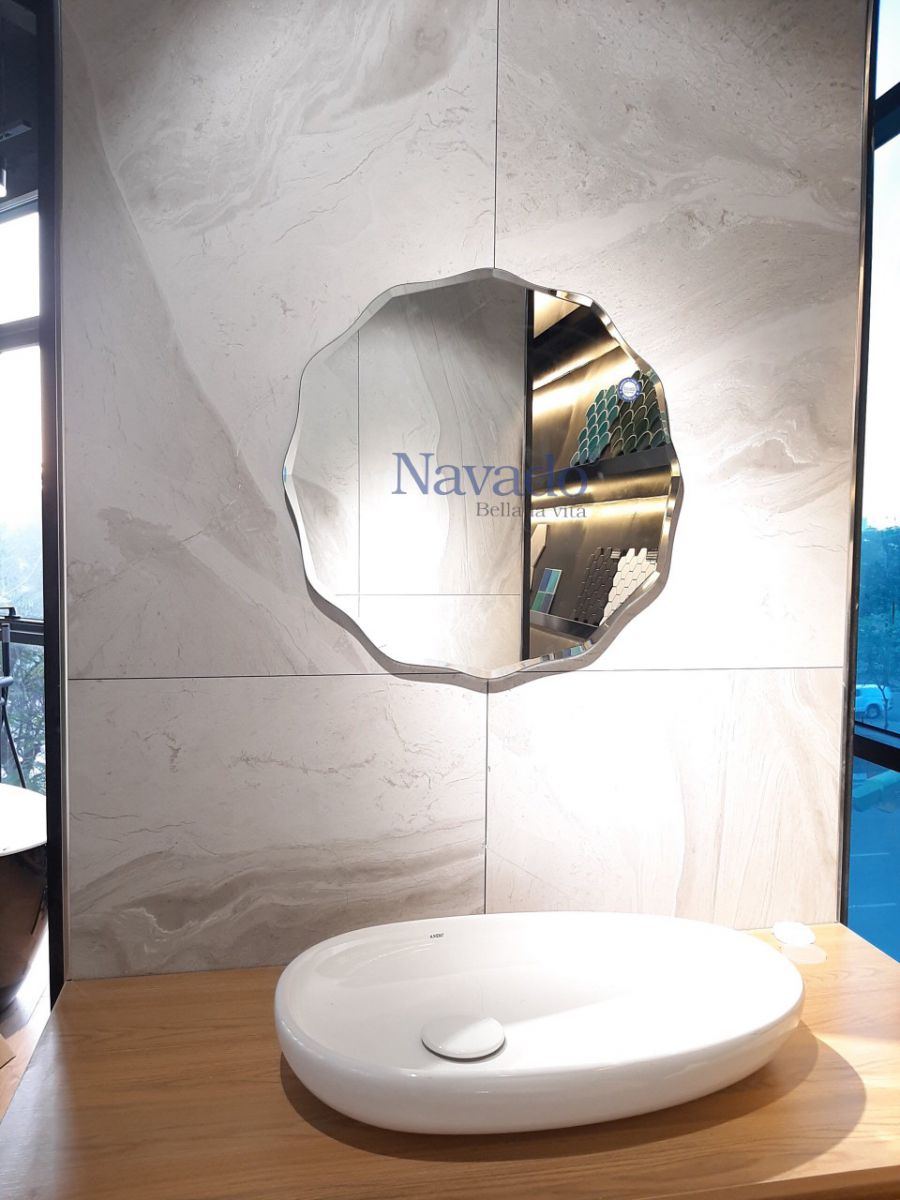 wall-bathroom-art-mirror