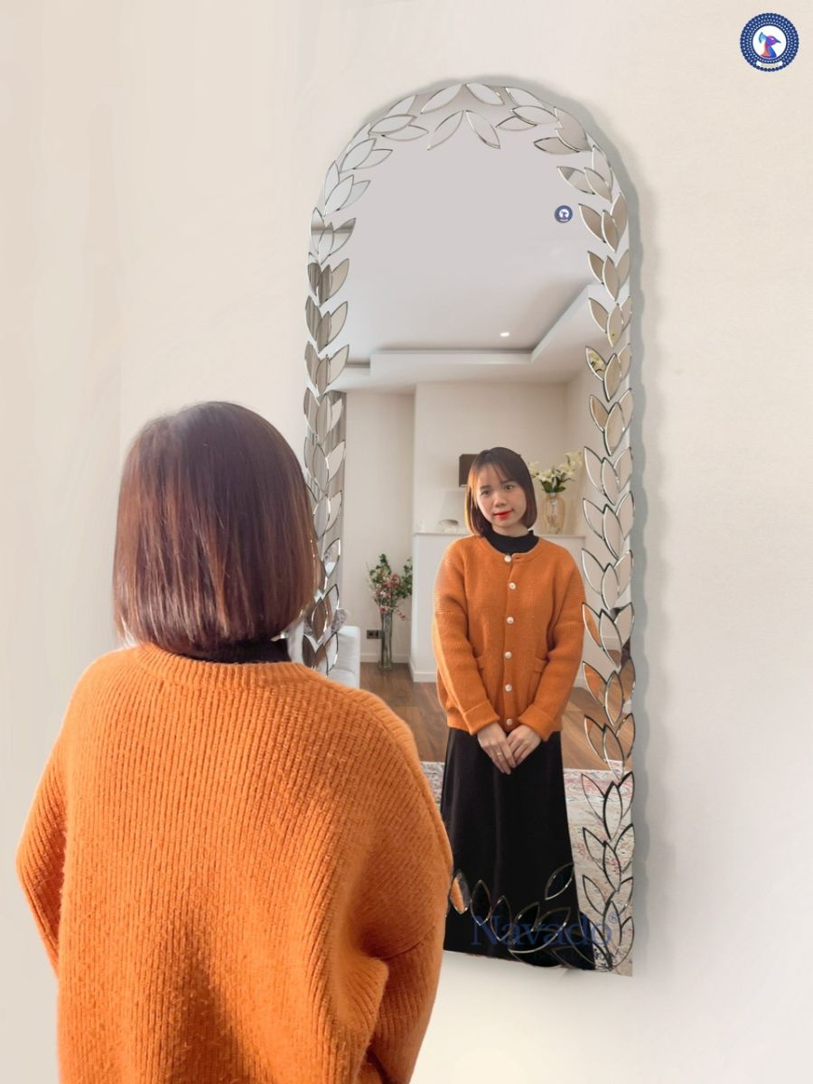 High-end leaf-shaped art full-length mirror