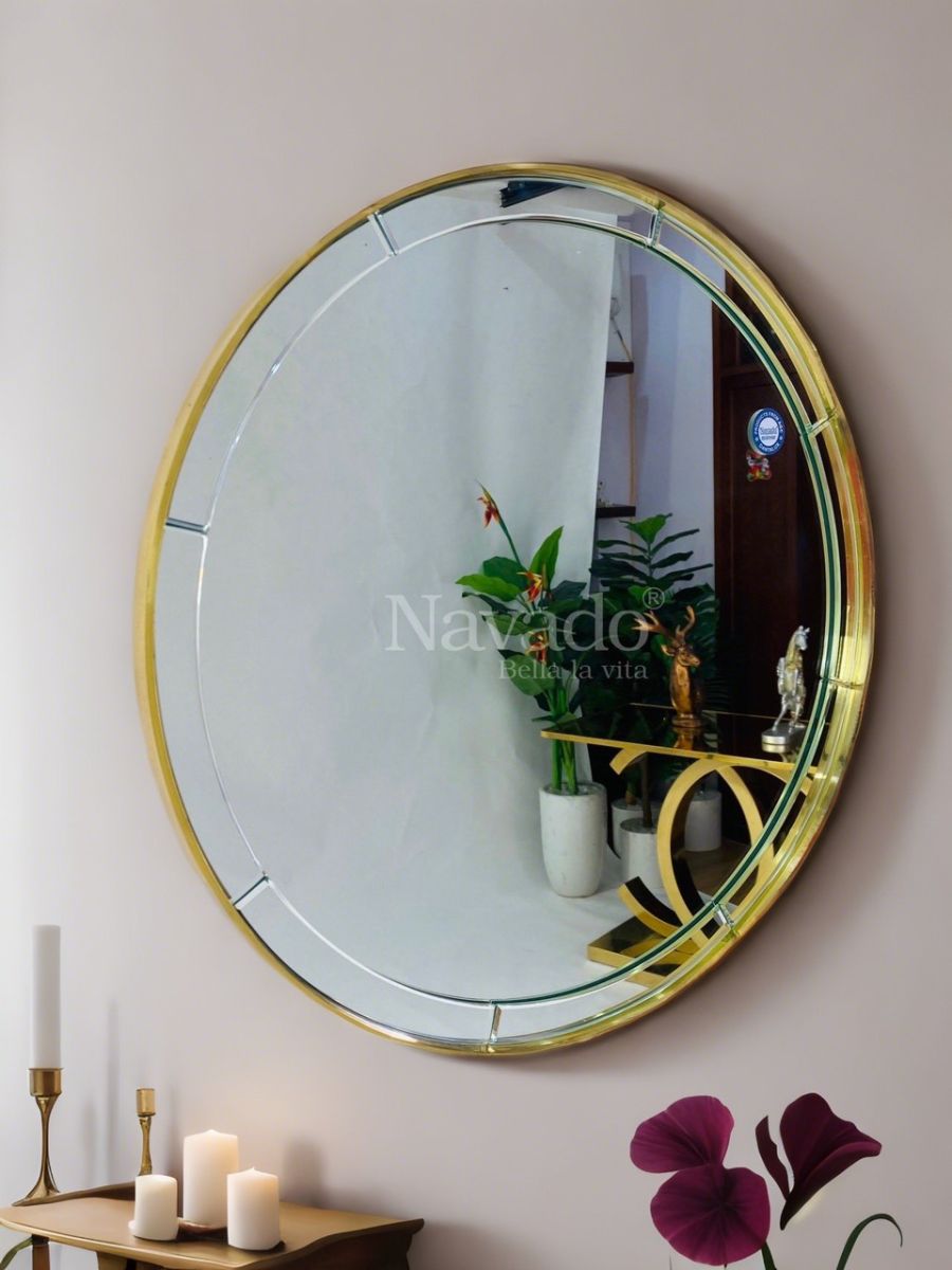 Round bathroom wall mirror