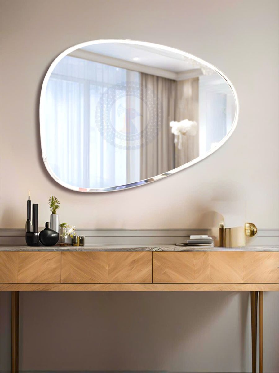 Artistic beveled makeup mirror